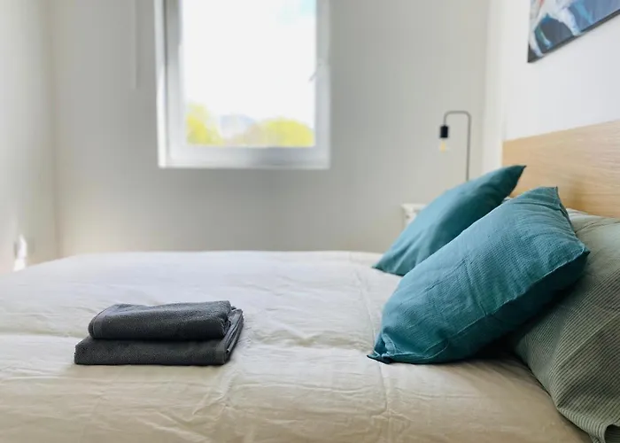 Δωμάτια σε οικογενειακή κατοικία Fresh Private In Shared 2 Bed Flat Camp Street