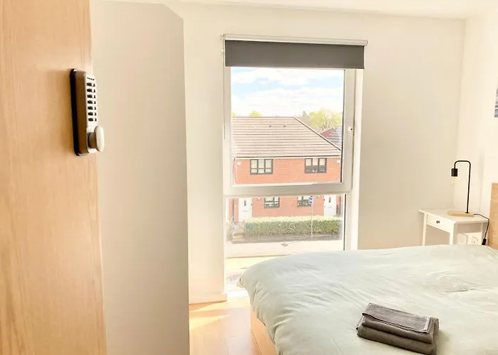 Δωμάτια σε οικογενειακή κατοικία Fresh Private In Shared 2 Bed Flat Camp Street Μάντσεστερ