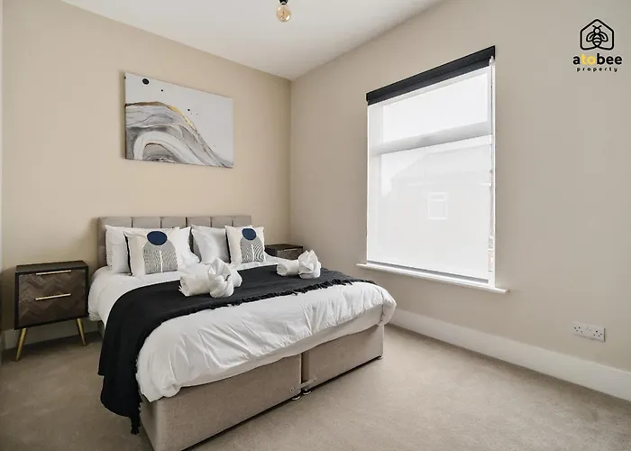 2 Bed Near Etihad & Centre On A Quiet Street With Free Parking Prázdninový dům *