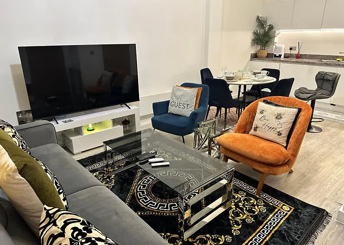 Villa Mega7 Spacious 2bedroom Apartment, 2 Bathrooms, Balcony&secure Parking Mánchester