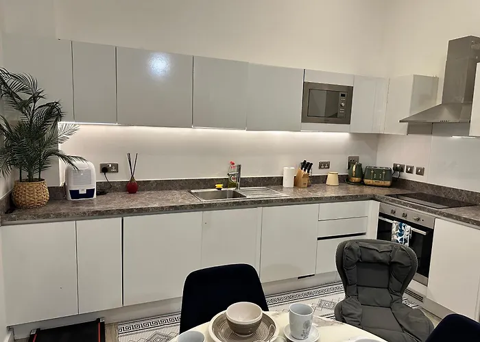 Mega7 Spacious 2bedroom Apartment, 2 Bathrooms, Balcony&secure Parking