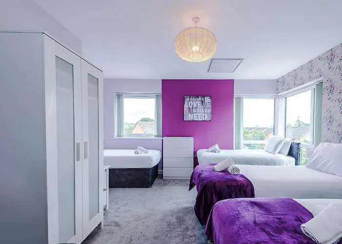 Large Townhouse By The Etihad & Coop Live Arena With Free Parking 펜션 맨체스터