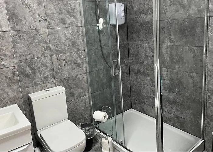 2-bed Sleeps 5 - Free Parking - Balcony 公寓 曼彻斯特