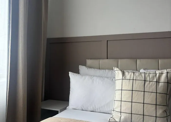 Sleeps 4 + Free Parking Daire Manchester