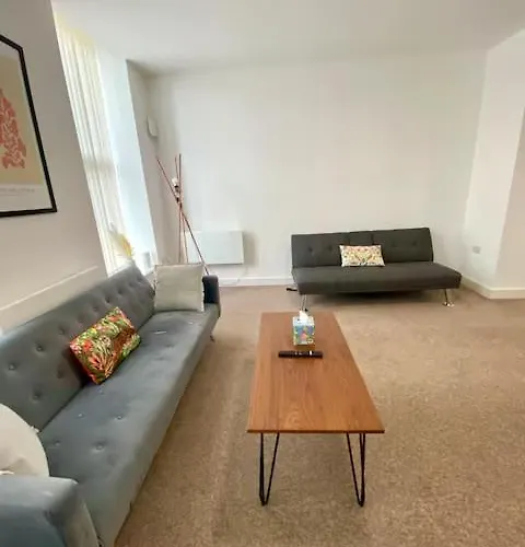 Διαμέρισμα The Failsworth Collection - Stylish With Free Parking *