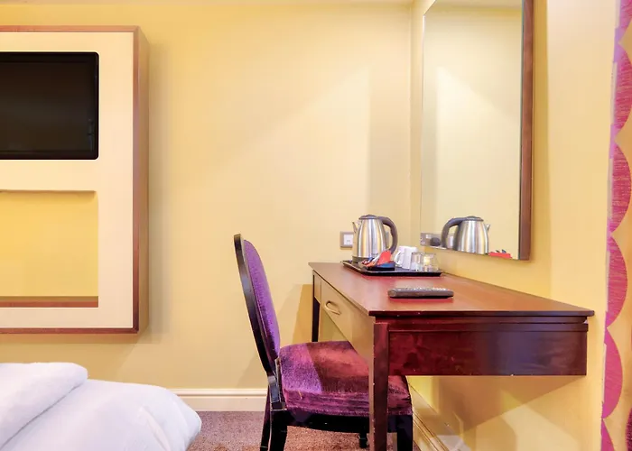 Airport By Dancenter Manchester