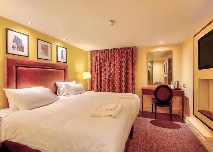 Airport By Dancenter 4* Manchester