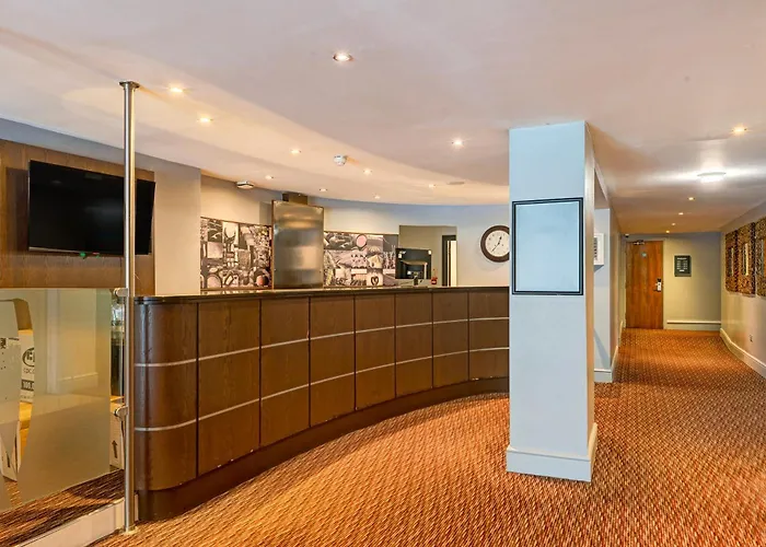 Airport By Dancenter 4* Manchester