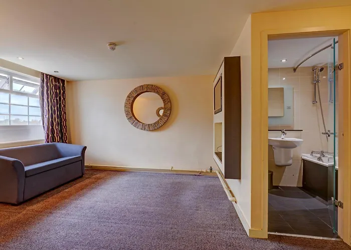 Airport By Dancenter Hotel Manchester