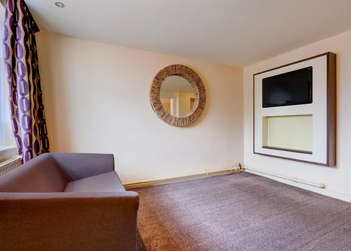 Airport By Dancenter