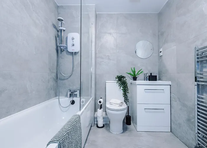 度假居 Modern 3 Bedroom - Driveway Parking For 2 Vehicles, Close To Centre