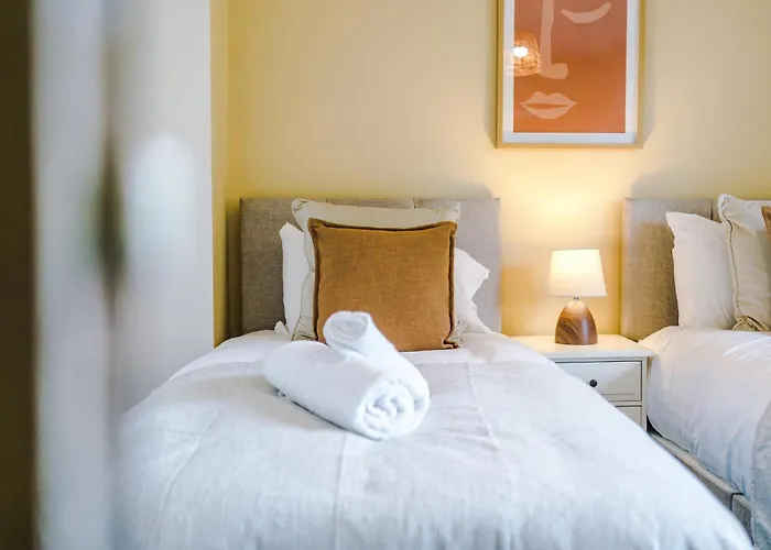 Stylish - 5g Wifi - Free Off-road Parking - Sleeps 7 Dom wakacyjny