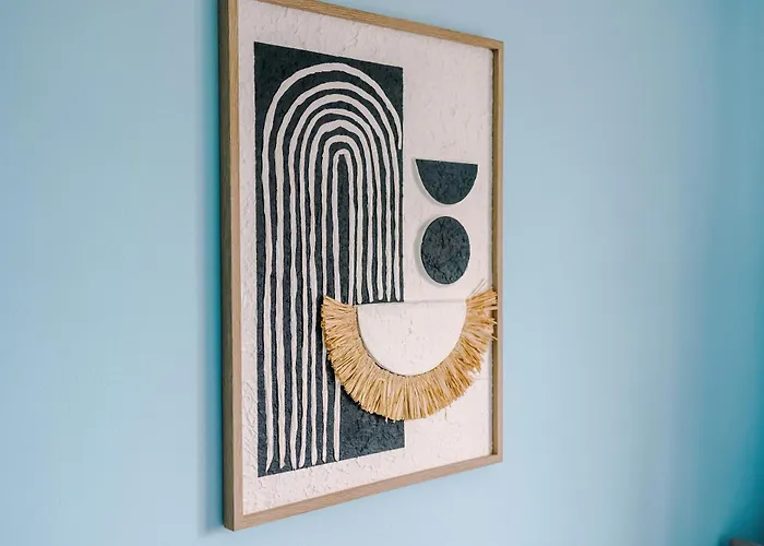 Nyaraló Modern 3 Bedroom - Driveway Parking For 2 Vehicles, Close To Centre