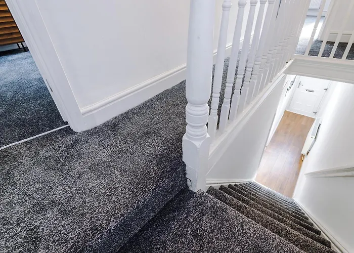 Prázdninový dům Stylish 3 Bedroom - Free Parking, Smart Tv, Sleeps 8 Manchester