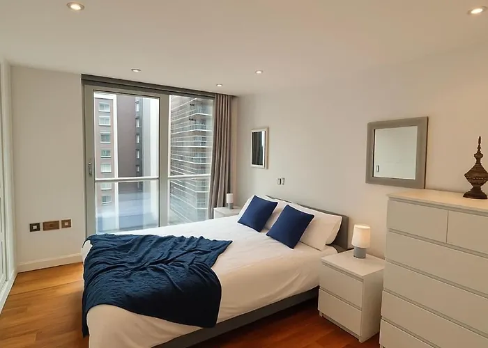 Lowry River Twin Balcony Deluxe Apartman