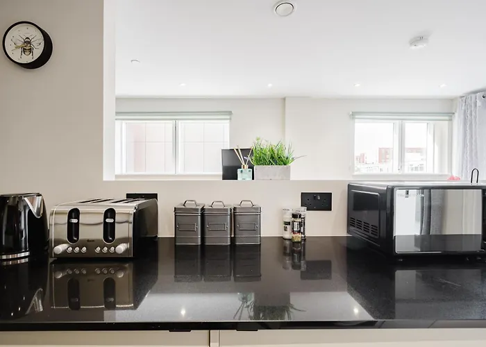 Daire 2 Bed Modern Flat, Castlefield, Citycentre, Parking, Self-checkin, Sleeps 4, Balcony, Wifi, Views Manchester