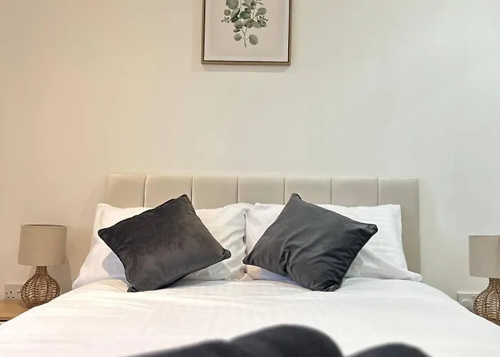 Spacious Mcr - Gym - Terrace - Games - Free Secured Parking