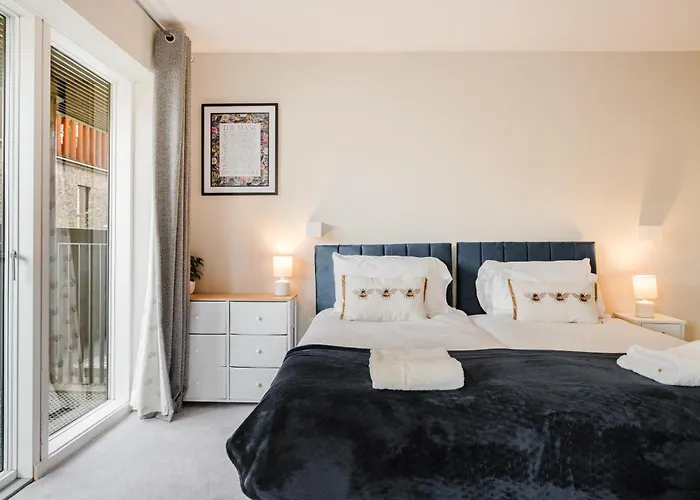 2 Bed Modern Flat, Castlefield, Citycentre, Parking, Self-checkin, Sleeps 4, Balcony, Wifi, Views Daire Manchester