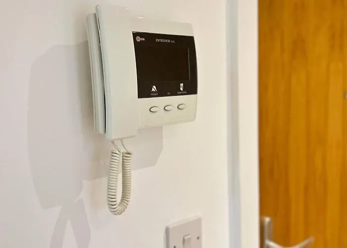 아파트 Spacious Mcr - Gym - Terrace - Games - Free Secured Parking *