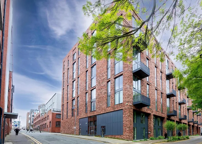 Center 28 Day Perks From May, Family And Business Travel Hideaway,parking, Walking Distance To Amenities