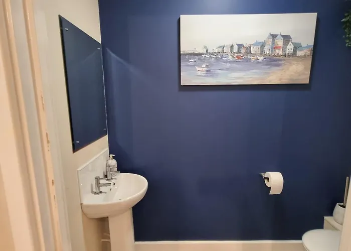 Stylish 2-bedroom In Salford - 5 Guests * Manchester