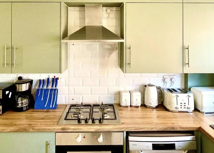 3-bedroom Gem In With Free Parking Feriehus *