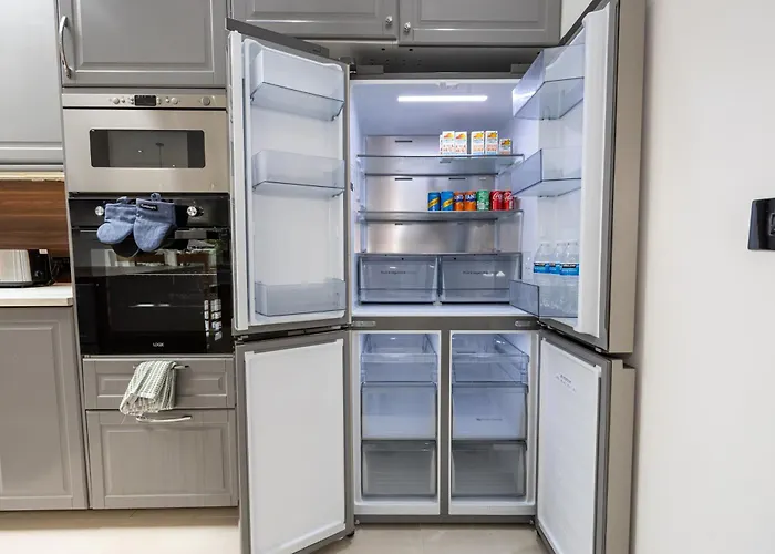 Villa Modern 4 Bedroom Victorian Private Detached Close To