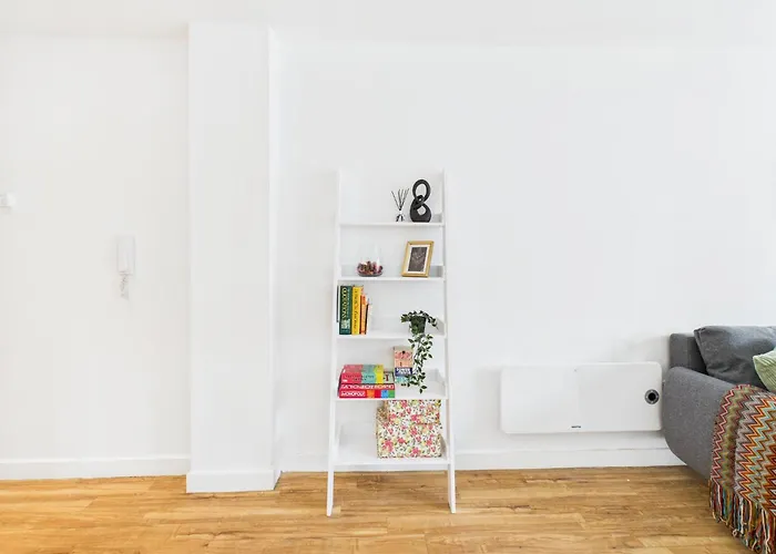 Apartment Wild Roses Serviced - Arndale