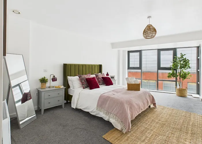 Apartment Wild Roses Serviced - Arndale *