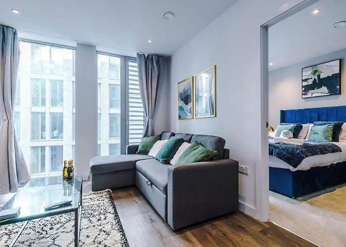 Centre, Luxury Apartment, Gym 아파트