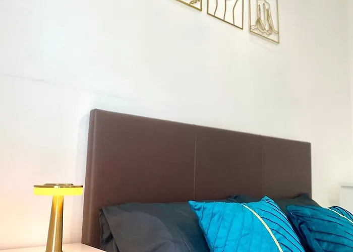 Daire Lux Stylish 2 Bed High Rise With Parking And Balcony *