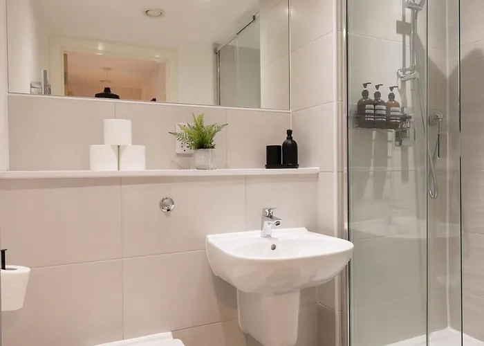 شقة Modern 2 Bed - Next To Ao Arena & Picadilly Station - - Parking & Local Transport Links *