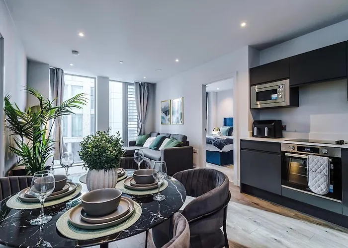 Daire Centre, Luxury Apartment, Gym Manchester