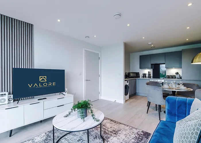 Modern 2br Parking Great Location & Amenities Apartament Manchester