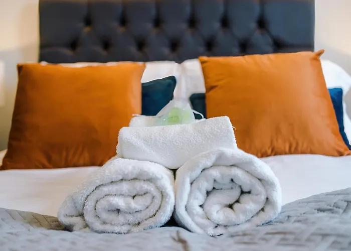 Stylish 1-bed Fast Wi-fi Easy Access To *