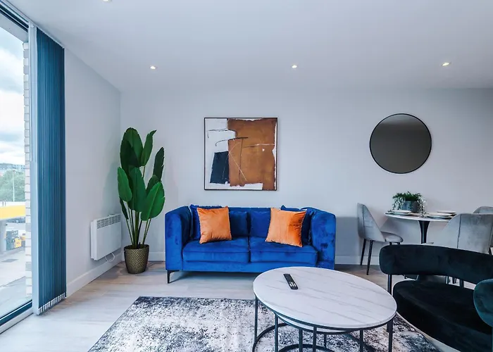 Stylish 1-bed Fast Wi-fi Easy Access To *