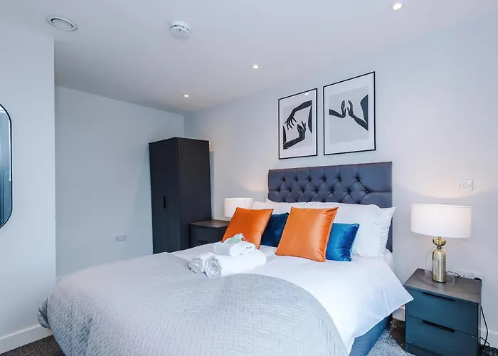 Stylish 1-bed Fast Wi-fi Easy Access To *
