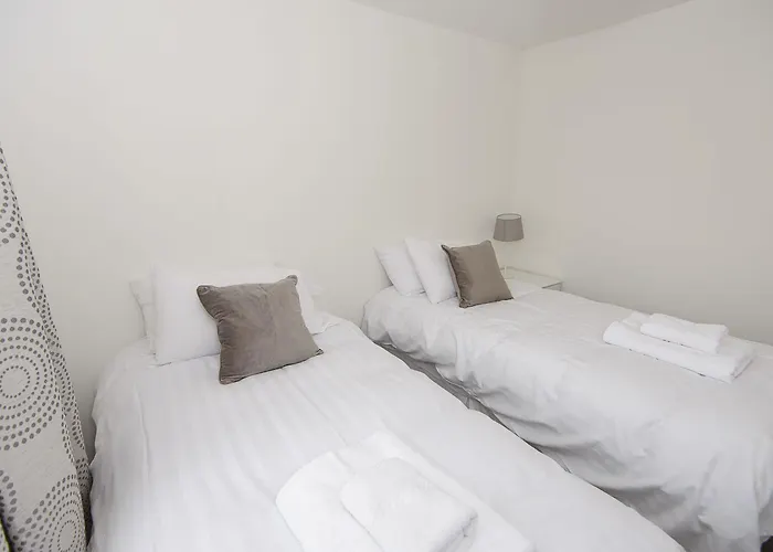 Riverside Villas * Manchester