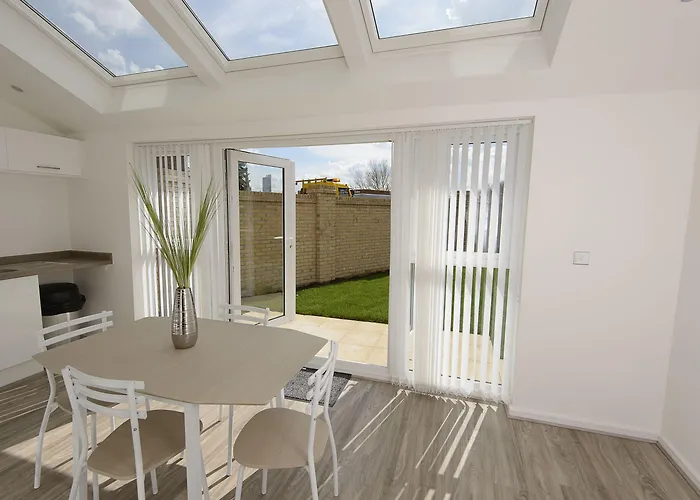 Riverside Villas Manchester