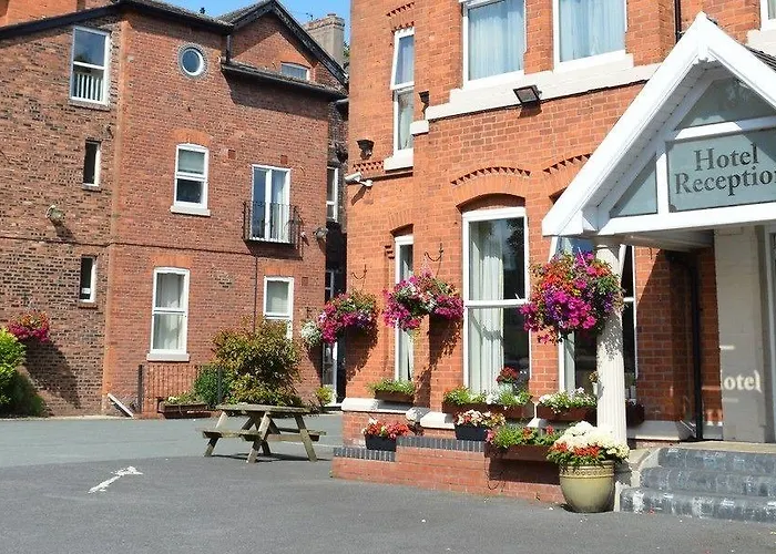 The Westlynne & Hotel