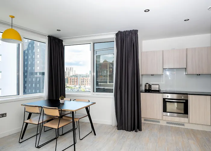 Staycity Piccadilly 4*