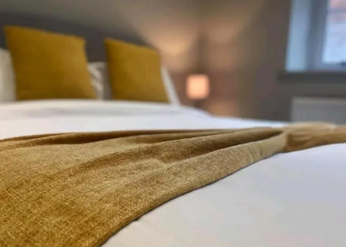 2 Bed Sleeps 4 With Free Parking شقة مانشستر