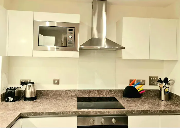 דירה 2 Bed Sleeps 4 With Free Parking מנצ'סטר