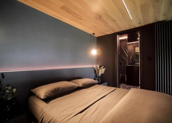 Noir By The Heim מנצ'סטר