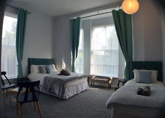 Queens בית הארחה מנצ'סטר