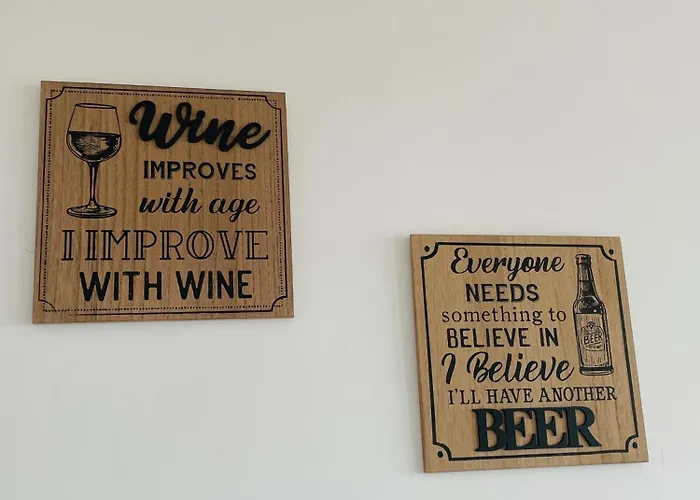 Modern & Cosy With Balcony, Near Media Centre & Old Trafford Stadium * Manchester