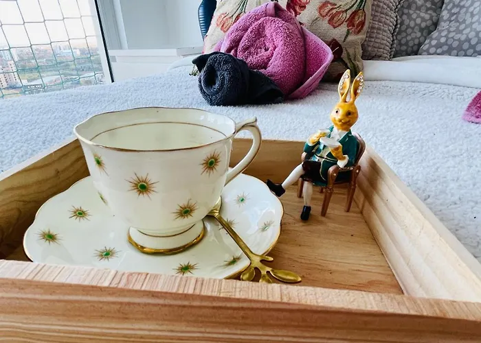 Modern & Cosy With Balcony, Near Media Centre & Old Trafford Stadium * Μάντσεστερ