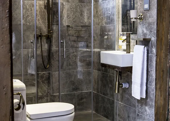 The Cow Hollow 4* Manchester