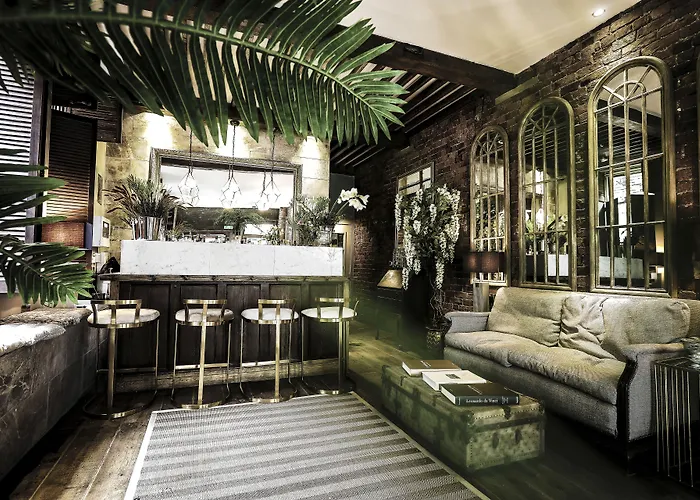 The Cow Hollow Hotel Manchester photo