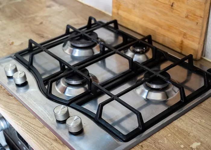 Contractor Near The Centre With Two Free Parking Spaces بيت للعطل